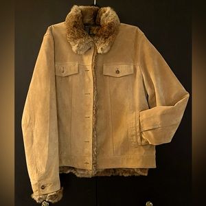2 piece Wilson’s Leather Jacket with genuine fur.